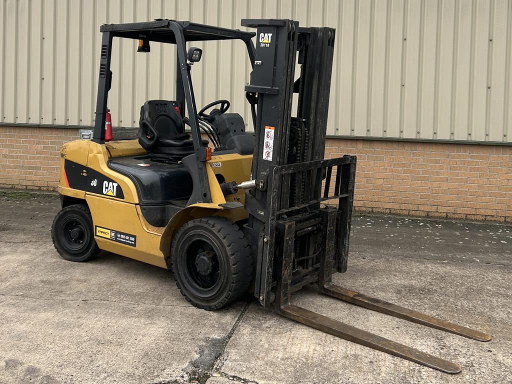 Caterpillar DP30N Forklift - Govsales of mod surplus ex army trucks, ex army land rovers and other military vehicles for sale